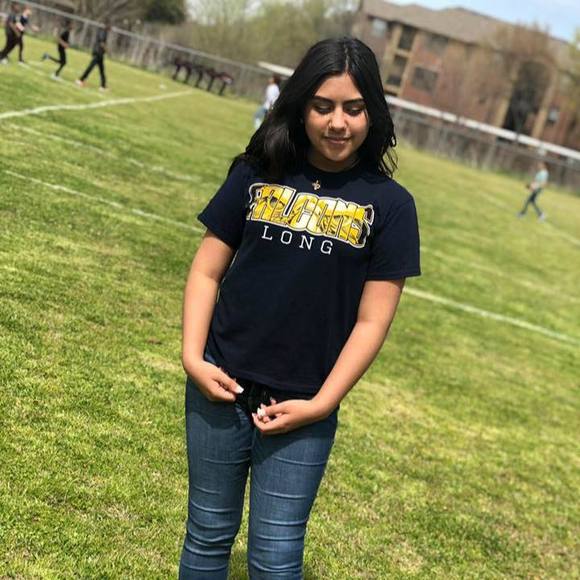 Meet your Posher, Daniela - Picture 1 of 1